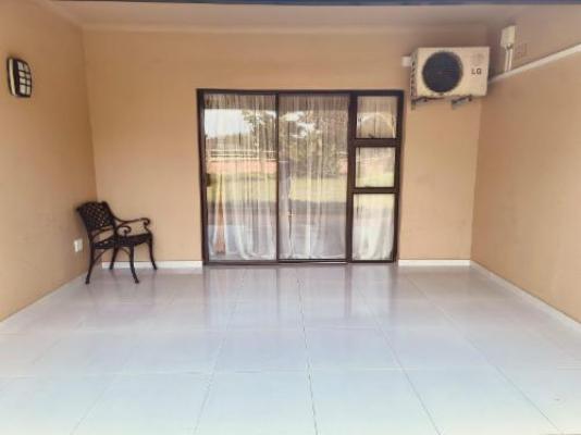 Masithandane Lodge - Facade or entrance