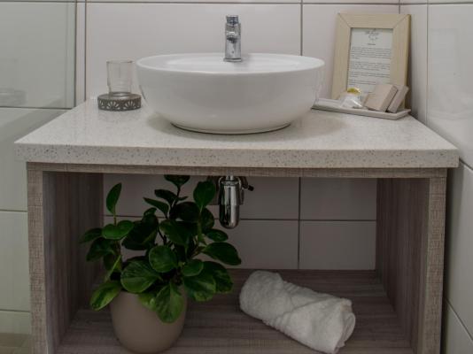 Anchorage Guesthouse - 263752