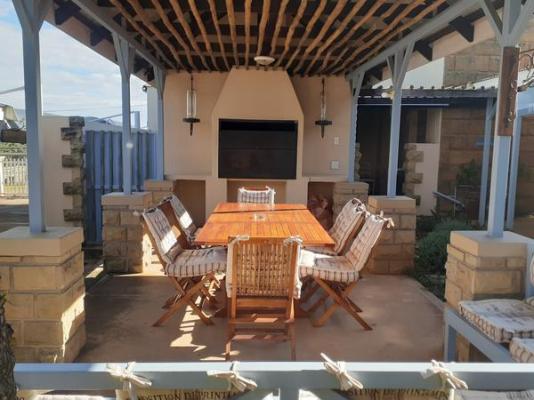 Sandstone Chameleon Guest House - 263833