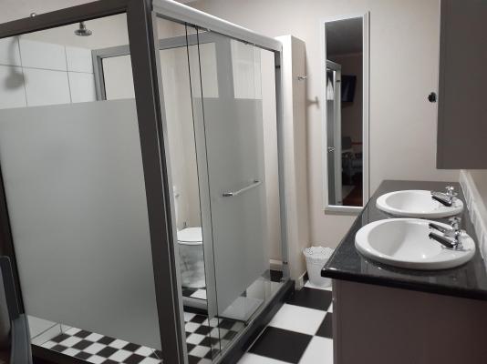 Sandstone Chameleon Guest House - 263855