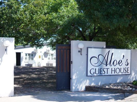 Aloes Guest House - 263881