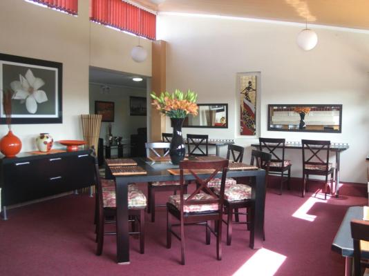 Queen's Place Apartments - 263910