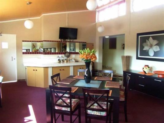 Queen's Place Apartments - 263917