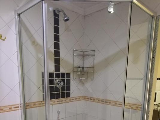 Queen's Place Apartments - 263923