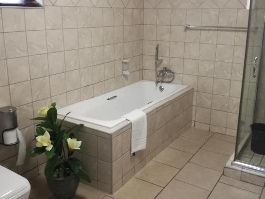 Room image 2