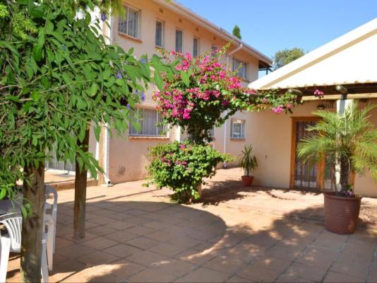 Doves Nest Guest House - 264145