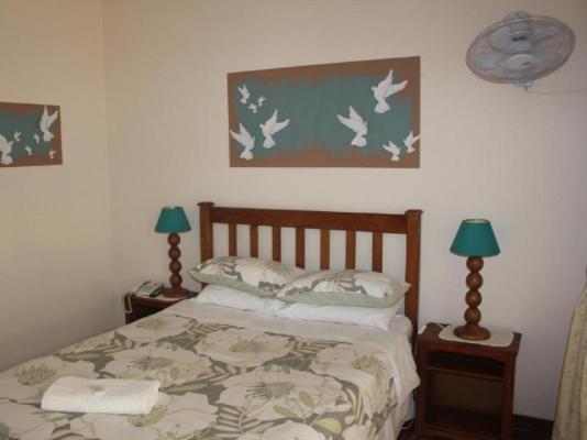 Room image 4
