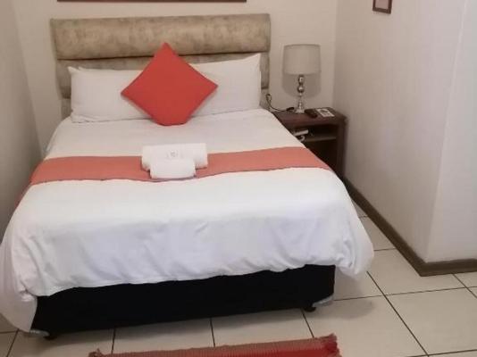 Room image 2