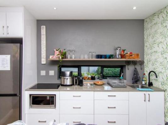 Durbanville Self Catering Apartments - Breakfast area