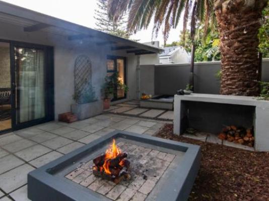 Durbanville Self Catering Apartments - Property / Building