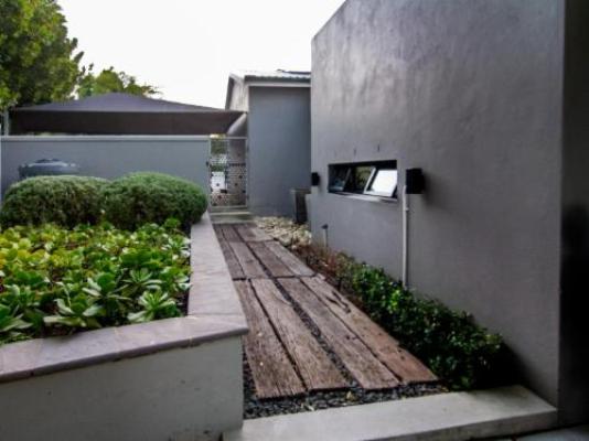 Durbanville Self Catering Apartments - Property / Building