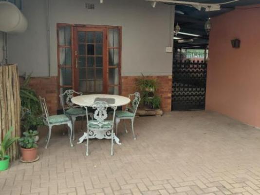 Carey 43 - Facade or entrance