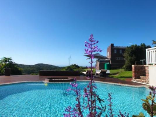 Clearview Estuary Apartments - Pool view