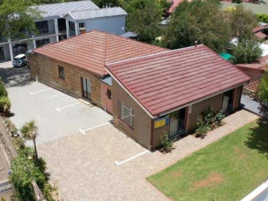 Tripple N Guest Lodge - Property / Building