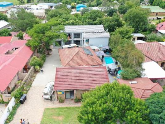 Tripple N Guest Lodge - Property / Building