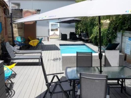 Tripple N Guest Lodge - Swimming pool