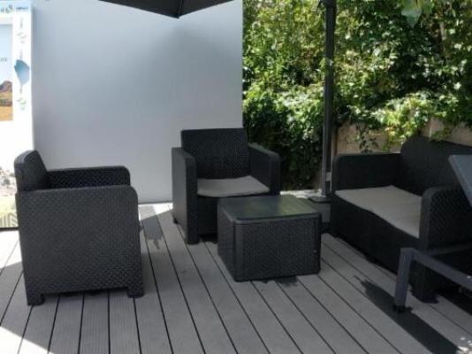 Tripple N Guest Lodge - Patio