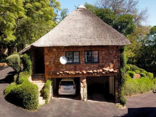 Gender Links Cottages - Property / Building