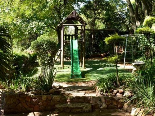 Gender Links Cottages - Property / Building