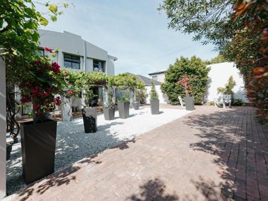 Whale Away Guest House - 264945