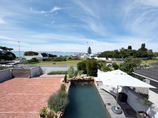 Whale Away Guest House - 264946