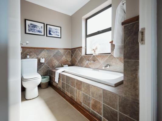 Whale Away Guest House - 264964