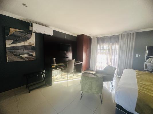 1 Oak Lodge - 265046
