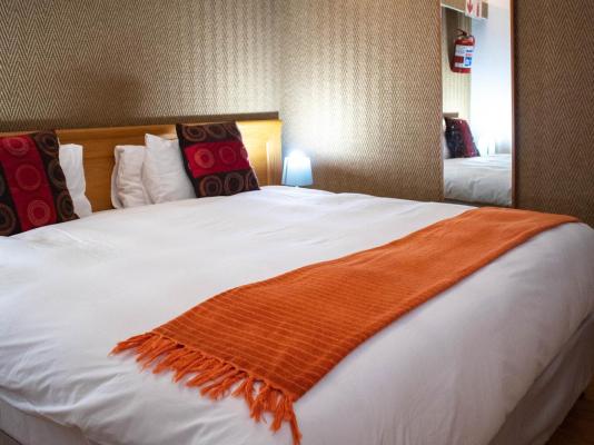 Room image 5