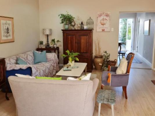 Cherry Berry Lodge - Living Room