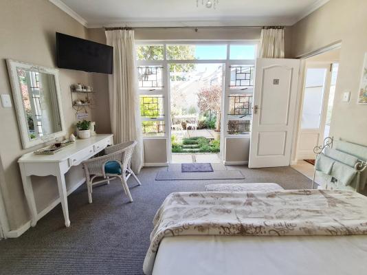 Room image 9