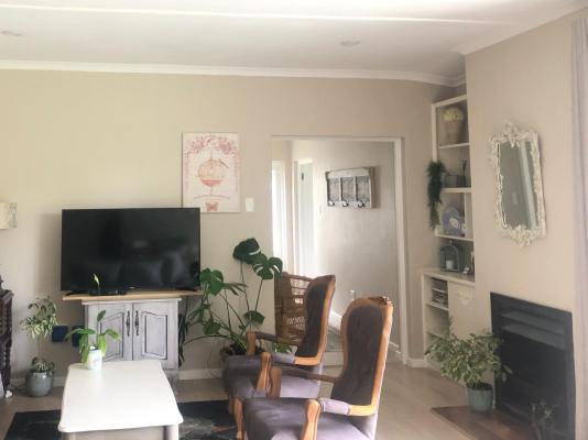 Room image 2