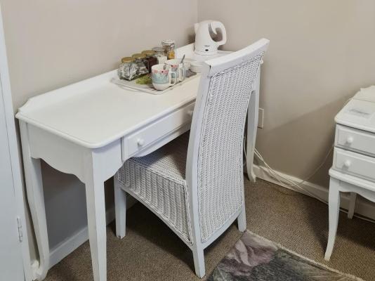 Room image 4