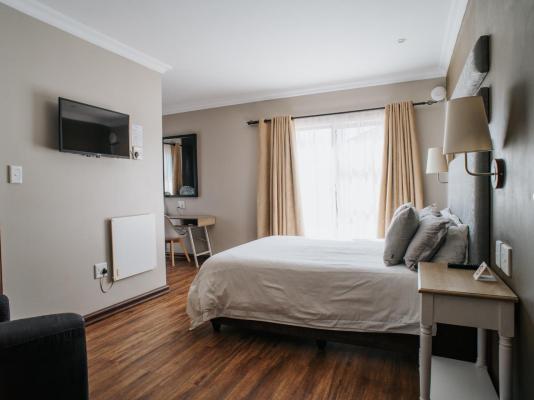 Cozy in Jozi Accommodation - 265237