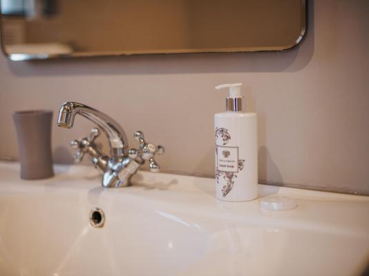 Cozy in Jozi Accommodation - 265260