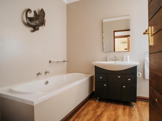 Room image 2