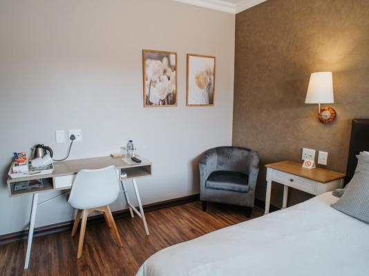 Room image 5