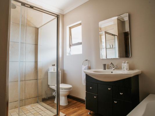 Room image 20