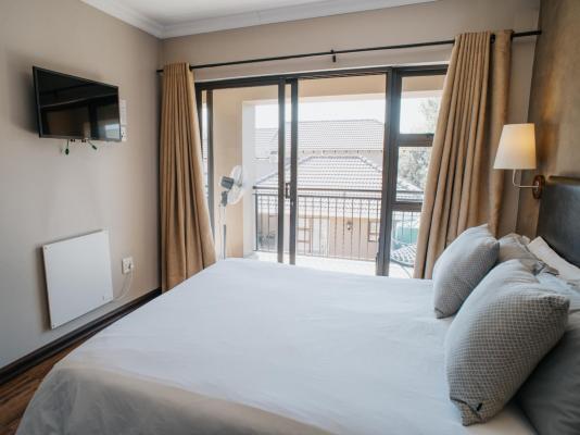 Cozy in Jozi Accommodation - 265280