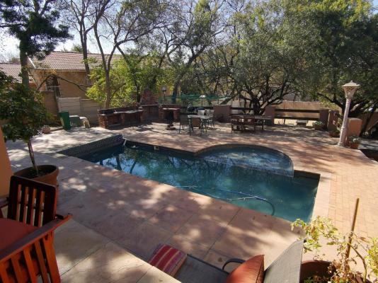 Paulshof Guesthouse and Apartments - 265289