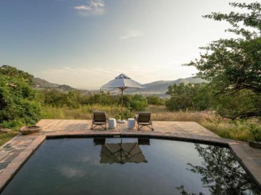 Hill Top House - Swimming pool