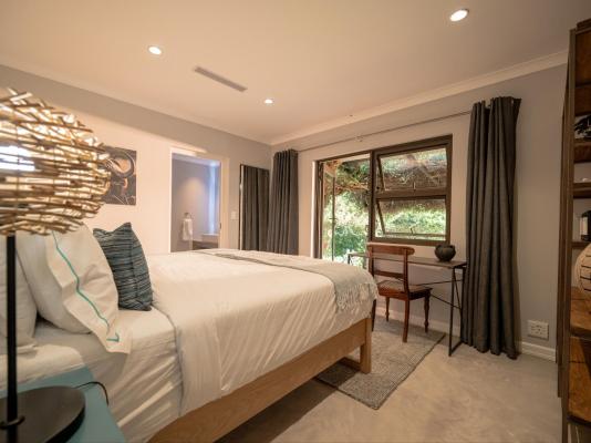 Room image 3
