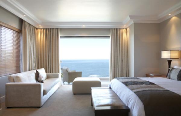 The Clarendon - Bantry Bay