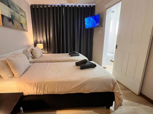 Room image 4