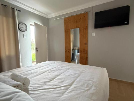 Room image 6