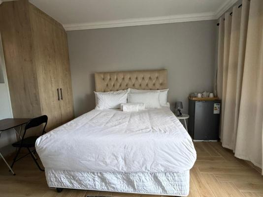 Room image 14