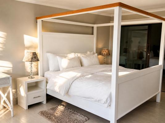 Room image 1