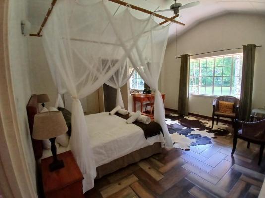 Room image 2