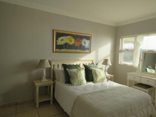 Room image 3