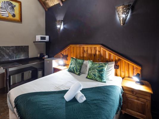Room image 8