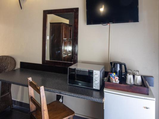 Room image 8